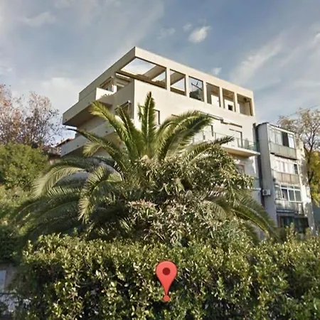 Mini Palais - Beachfront, 5 Min Center Spalato