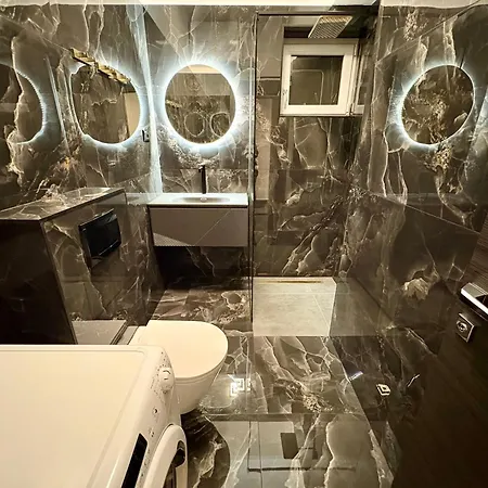 Apartmán Mini Palais - Beachfront, 5 Min Center *