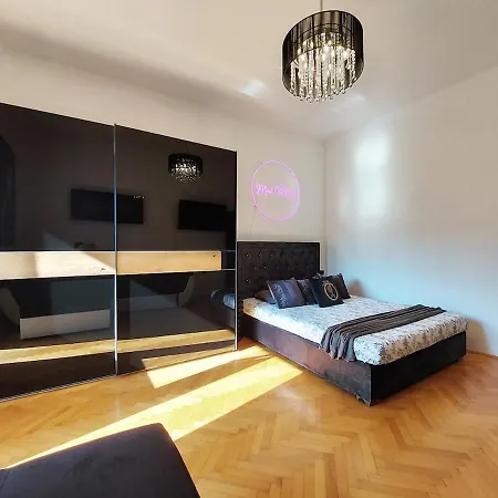 Mini Palais - Beachfront, 5 Min Center *